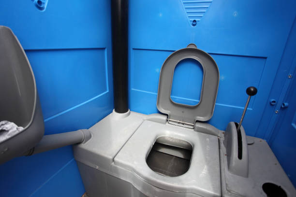 Best Portable toilet rental cost  in Easton, CA